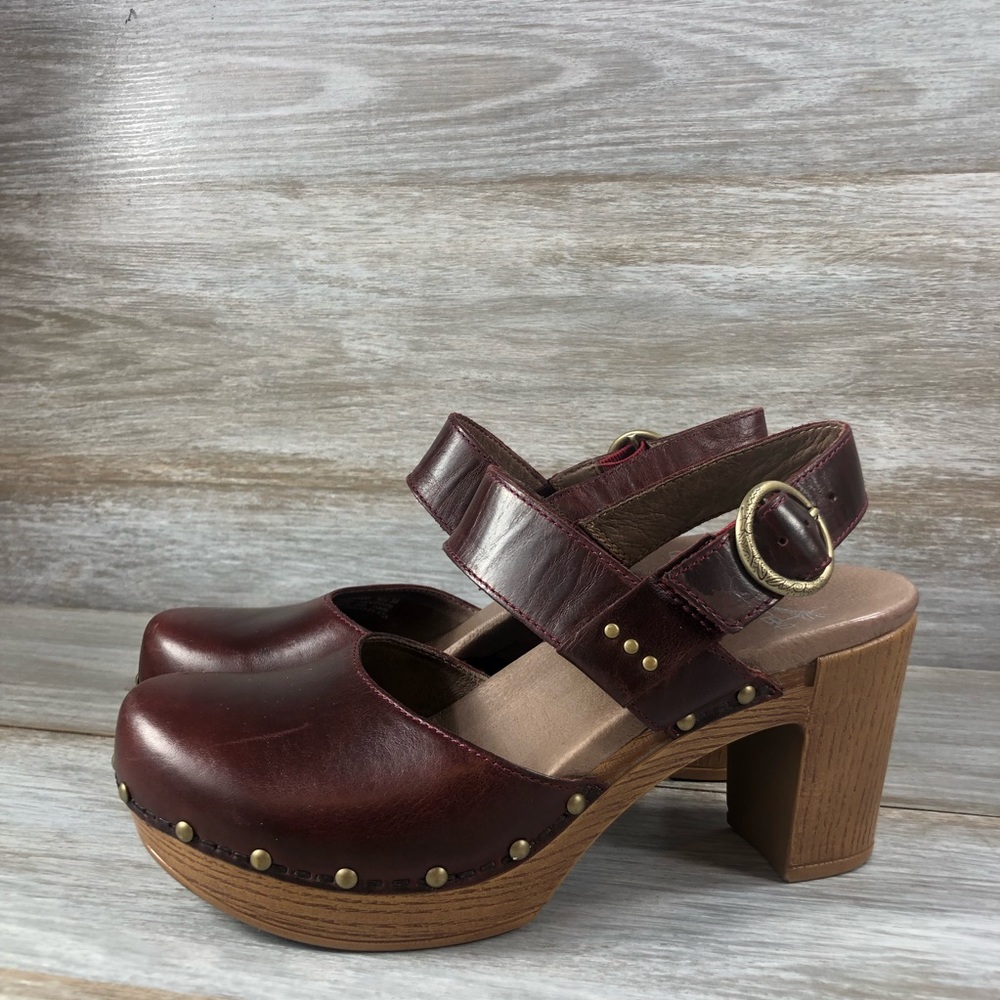 Dansko Red Leather Mary Jane heels Eu 38